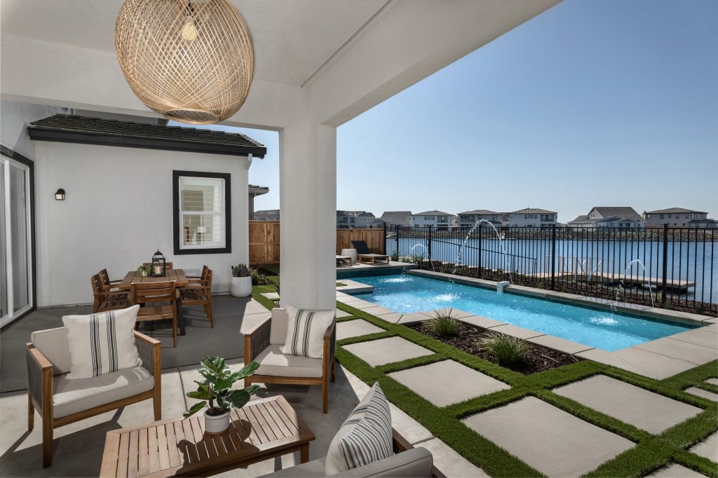 Skye at River Islands California room